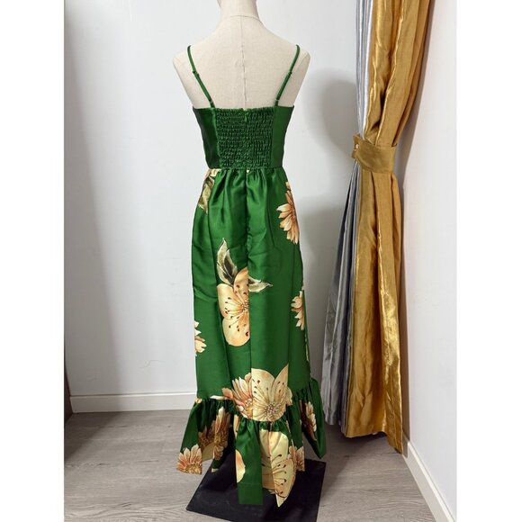 Alemais Sage midi dress is perfect for summer styling - Picture 4 of 11